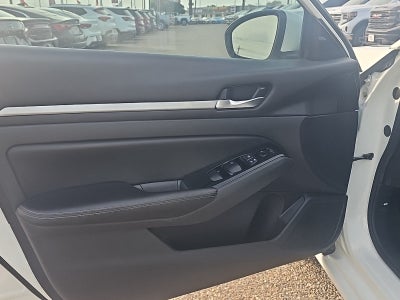 2023 Nissan Altima SV FWD